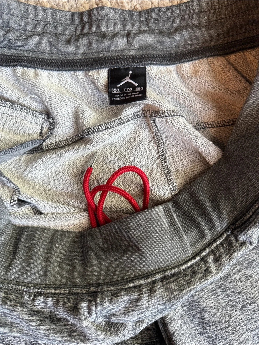 Jordan Men’s Gray Heather Hoodie & Joggers Set with Red logo top 3xl pants 2xl.